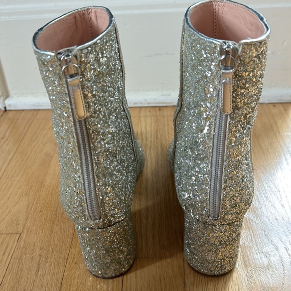 Taylor swift: Jcrew silver glitter booties - Picture 3 of 5